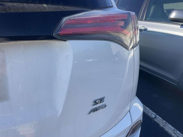 2016 Toyota RAV4 SE