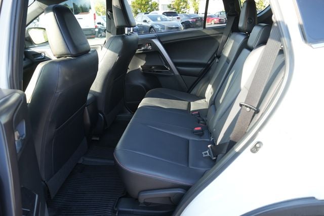 2016 Toyota RAV4 SE