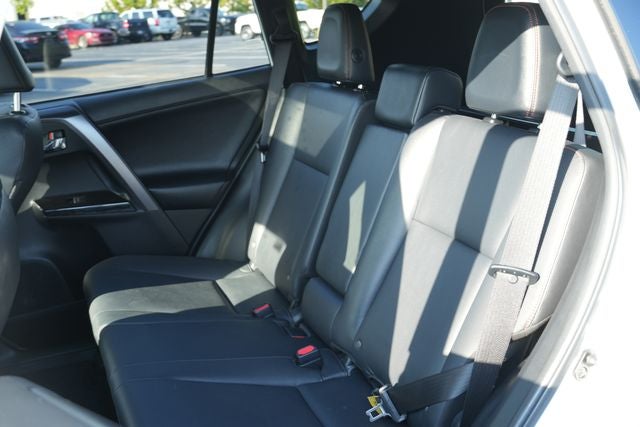 2016 Toyota RAV4 SE