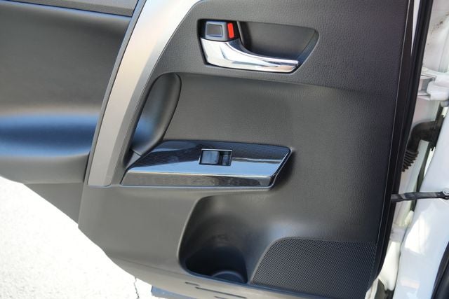 2016 Toyota RAV4 SE