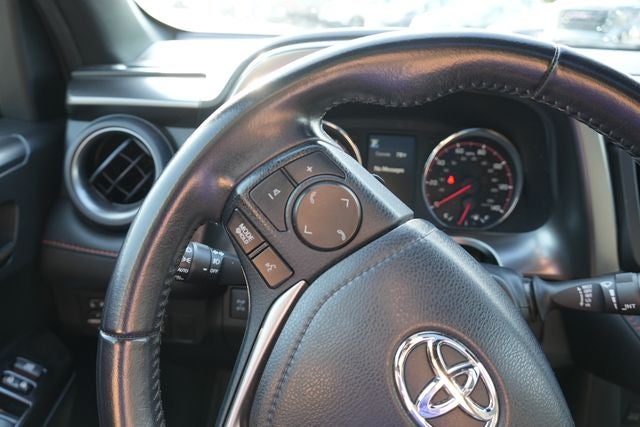 2016 Toyota RAV4 SE
