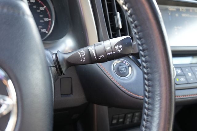 2016 Toyota RAV4 SE