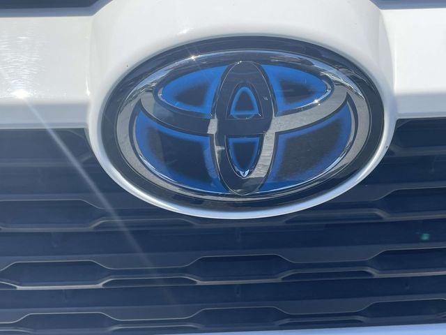 2020 Toyota RAV4 Hybrid LE