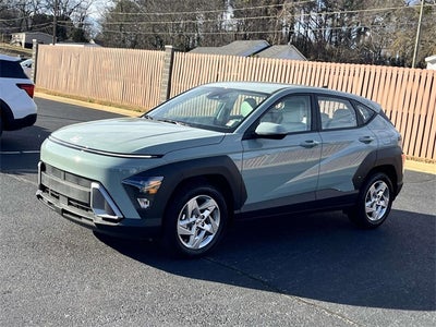 2025 Hyundai Kona SE
