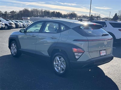 2025 Hyundai Kona SE