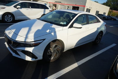 2025 Hyundai Elantra SEL Convenience