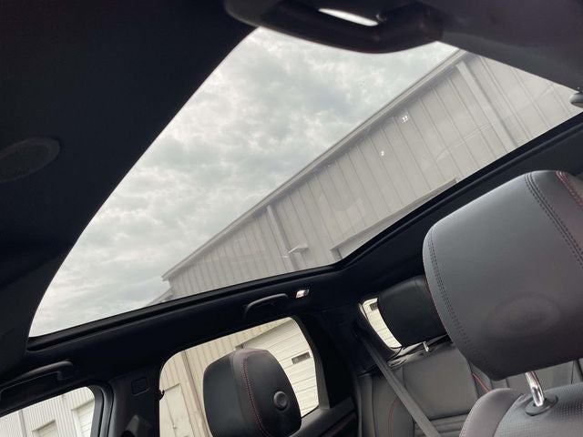 2023 Land Rover Discovery Sport SE R-Dynamic