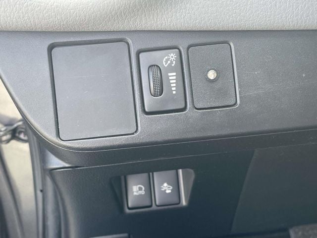 2017 Toyota Yaris L